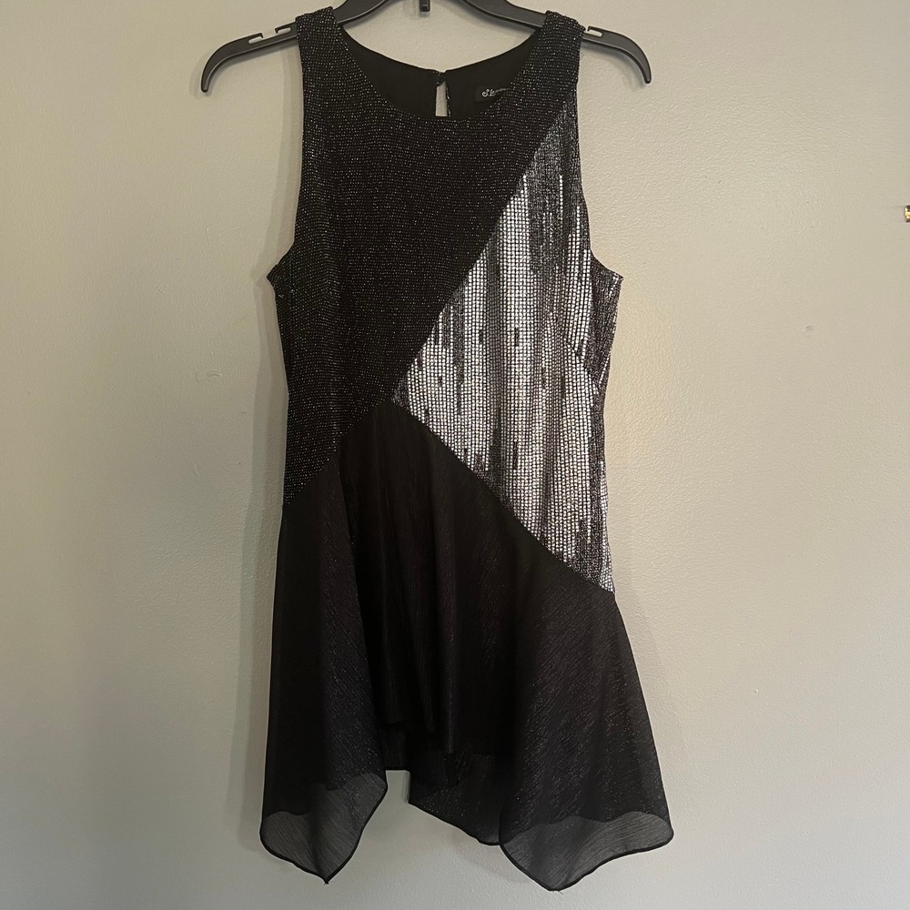 S. Levine Black‎ Silver Metallic Colorblock Sharkbite Hem tunic top M whimsigoth